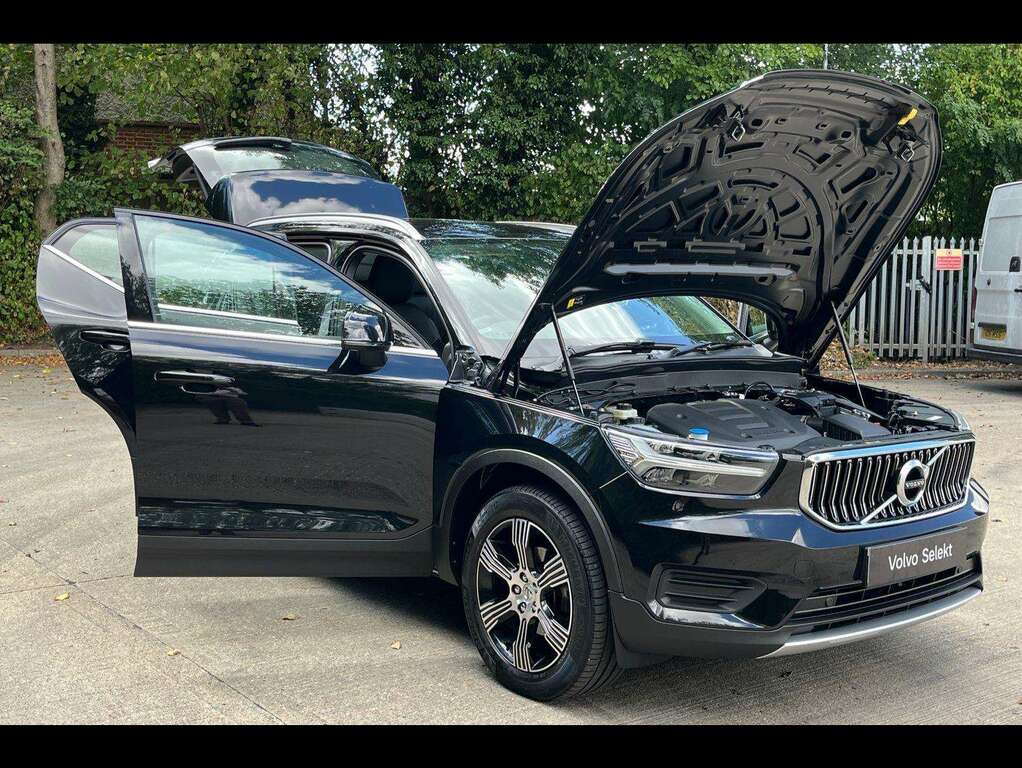 Volvo XC40 1.5 T3 163 R Design Geartronic Climate Pack Silver #40