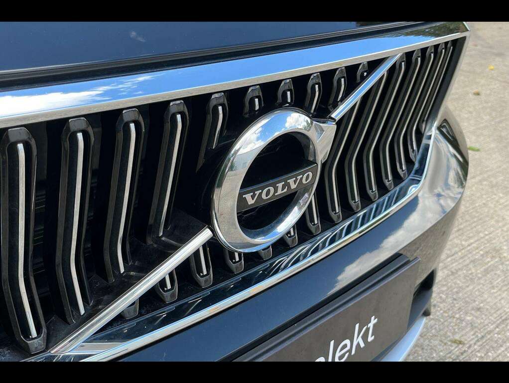 Volvo XC40 1.5 T3 163 R Design Geartronic Climate Pack Silver #33