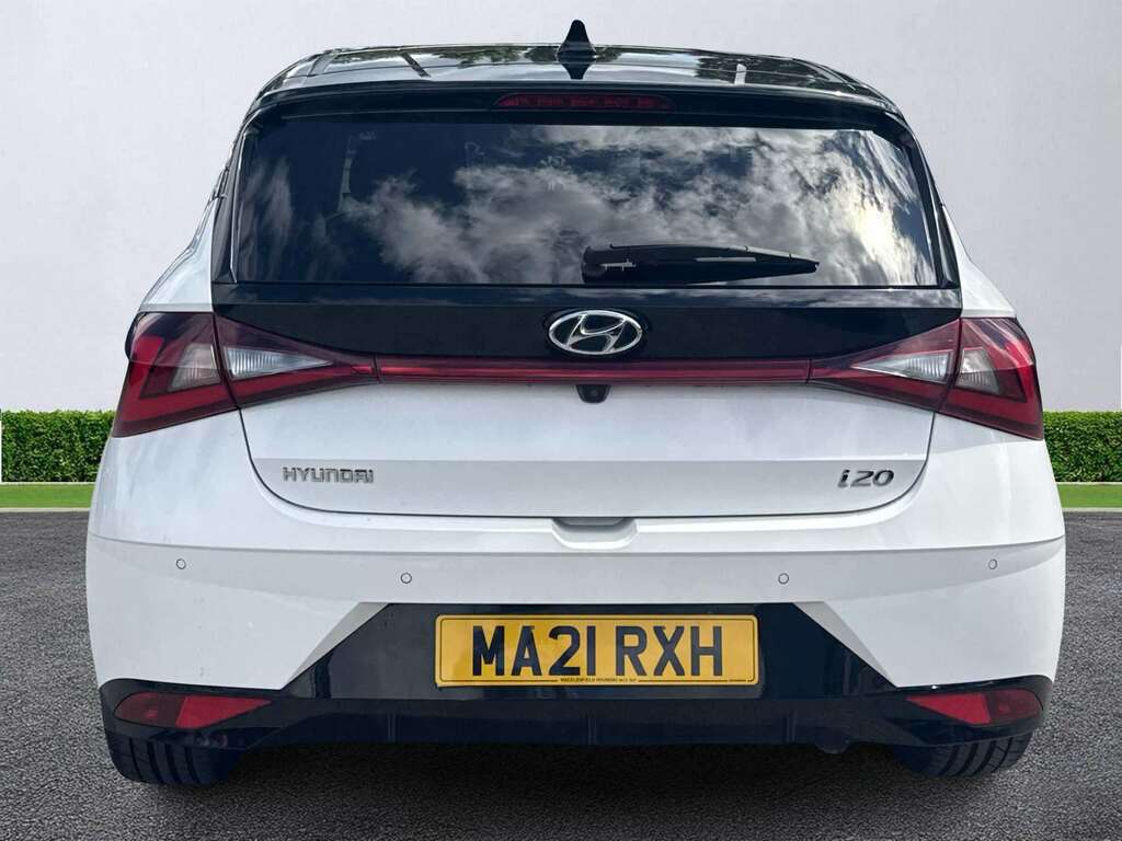 Hyundai I20 1.0T Gdi 48V Mhd Ultimate Dct White #4