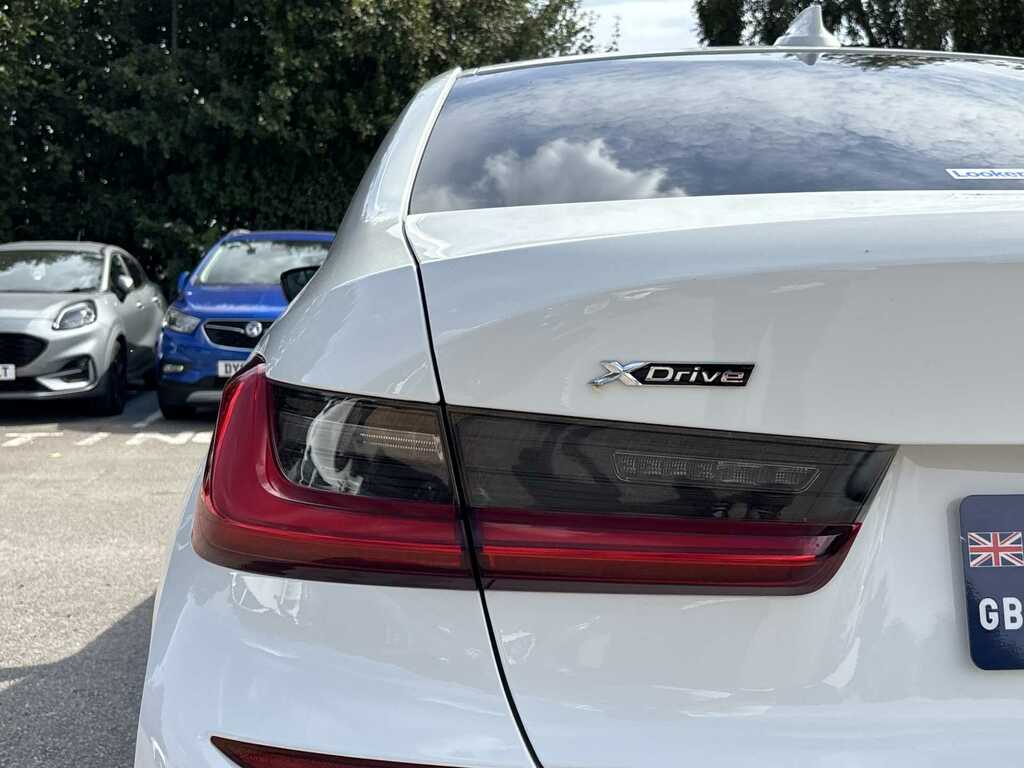 BMW 3 Series 320I M Sport White #28