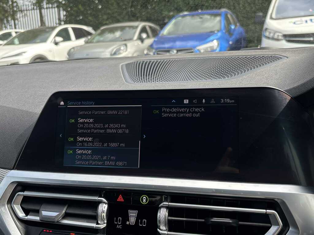 BMW 3 Series 320I M Sport White #33