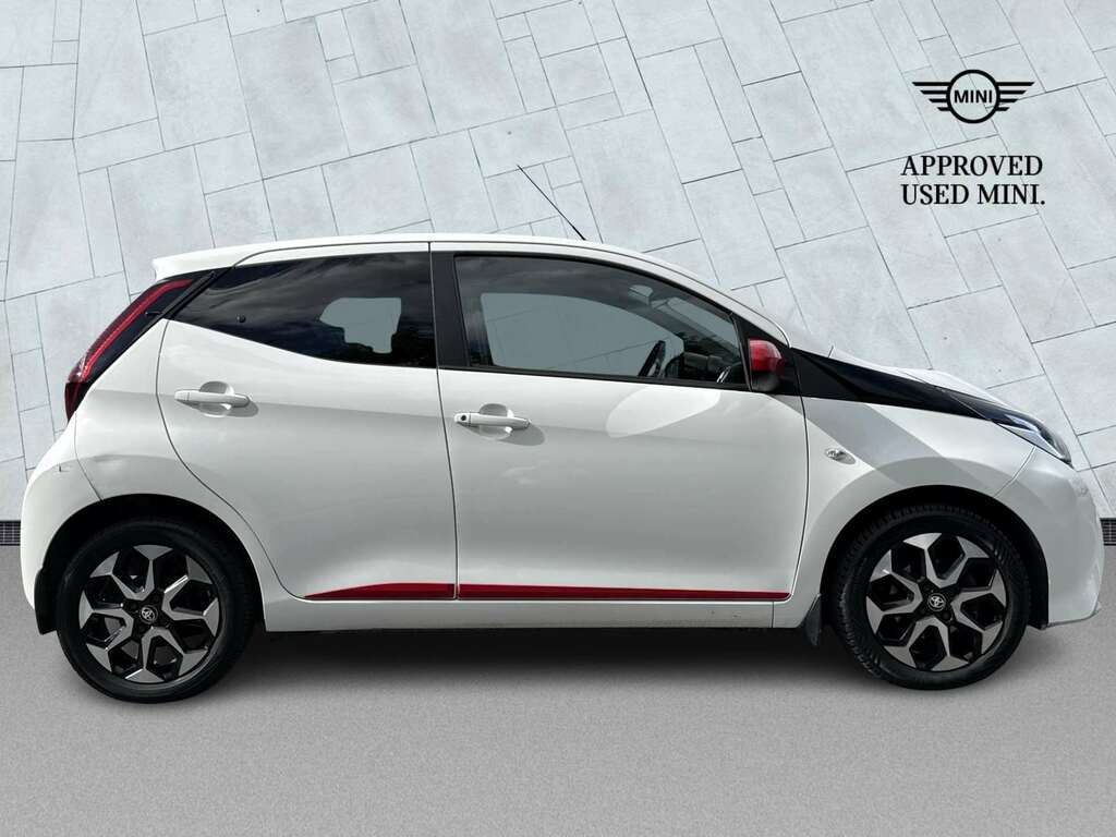 Toyota Aygo 1.0 Vvt-i X-trend Tss White #3