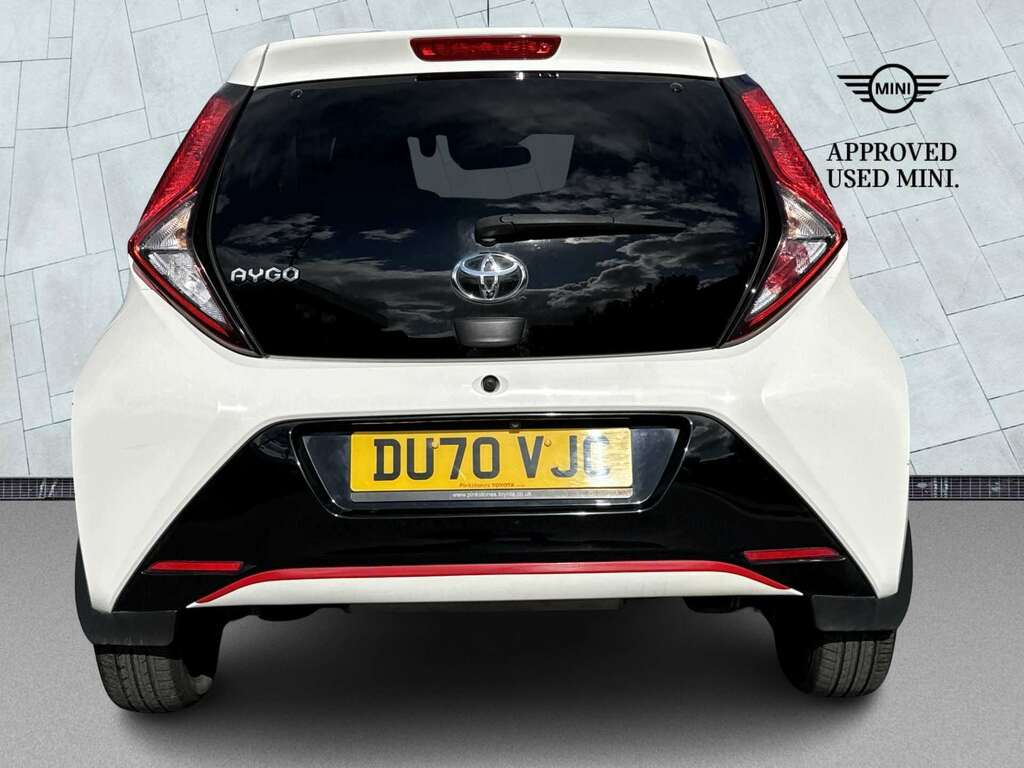 Toyota Aygo 1.0 Vvt-i X-trend Tss White #4