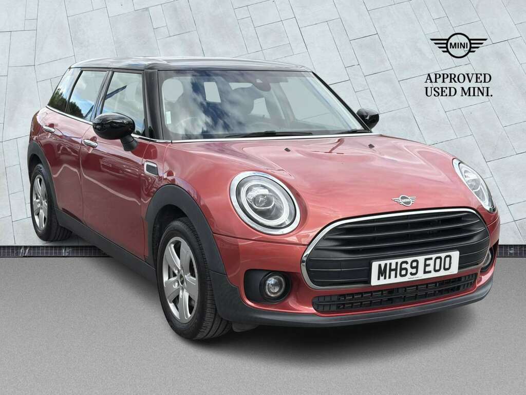 Mini Clubman 1.5 Cooper Classic 6Dr Red