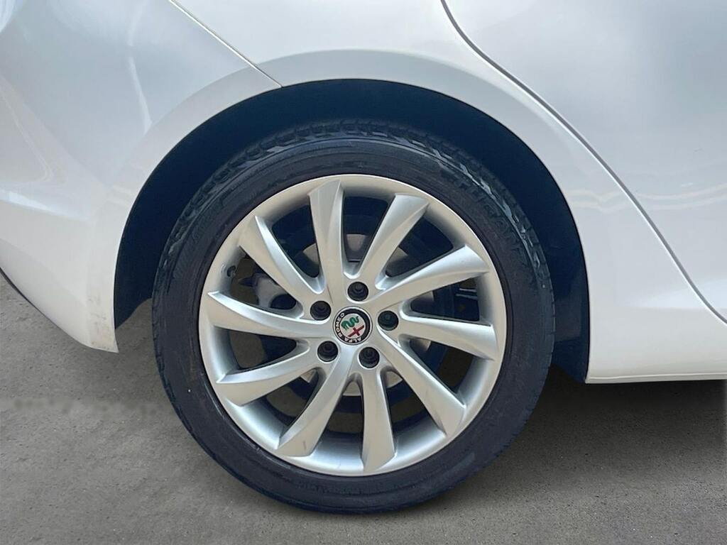 Alfa Romeo Giulietta 1.4 Tb Super White #6