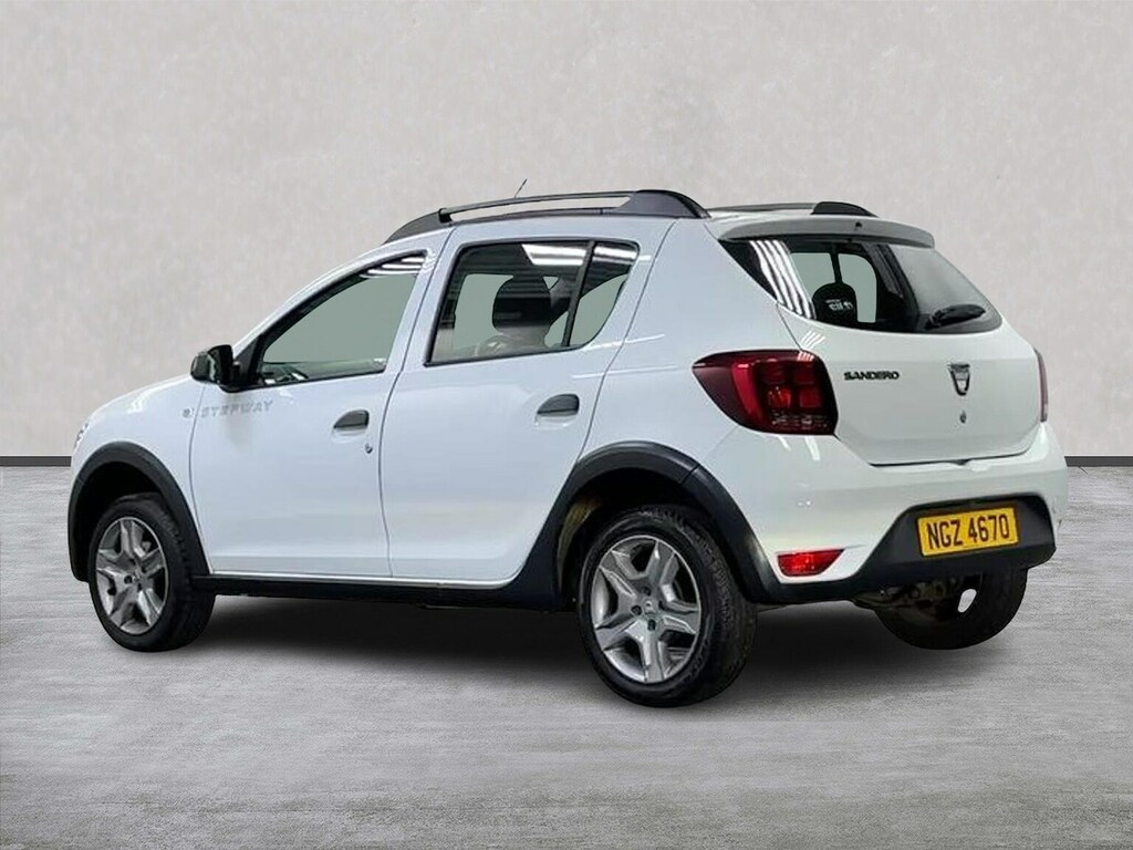 Dacia Sandero Stepway 1.0 Sce Essential Hatchback Euro White #2