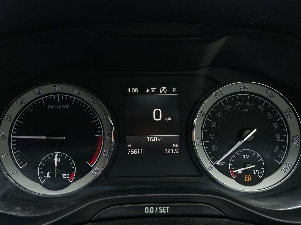 Skoda Karoq Karoq Se Technology Tdi Scr 4X4 Grey #10
