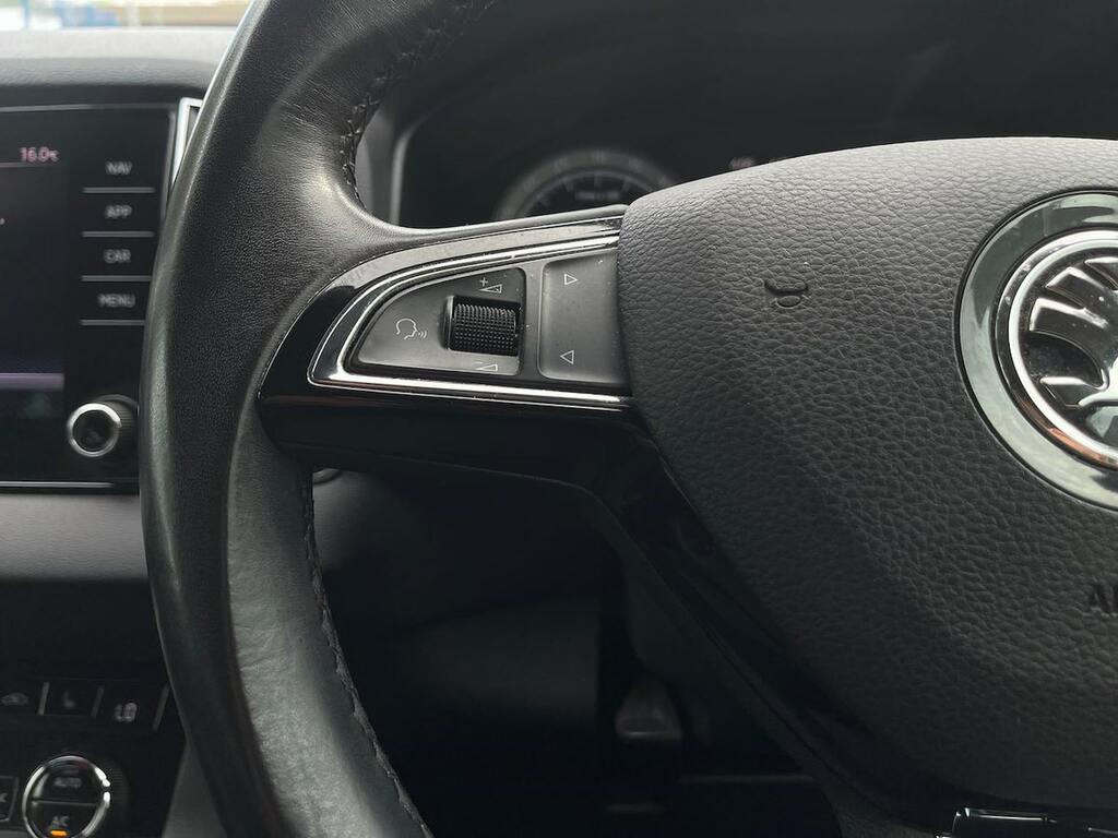 Skoda Karoq Karoq Se Technology Tdi Scr 4X4 Grey #26