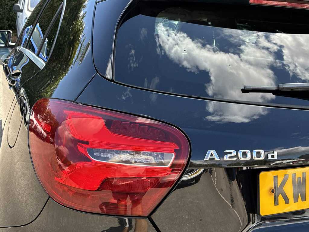 Mercedes-Benz A Class 1.5 A180 Cdi Se 7G-dct Euro 5 Ss Blue #27