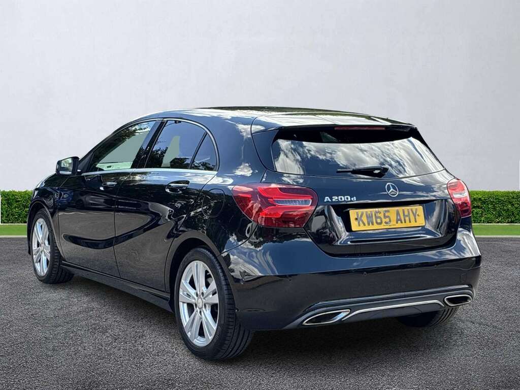 Mercedes-Benz A Class 1.5 A180 Cdi Se 7G-dct Euro 5 Ss Blue #2