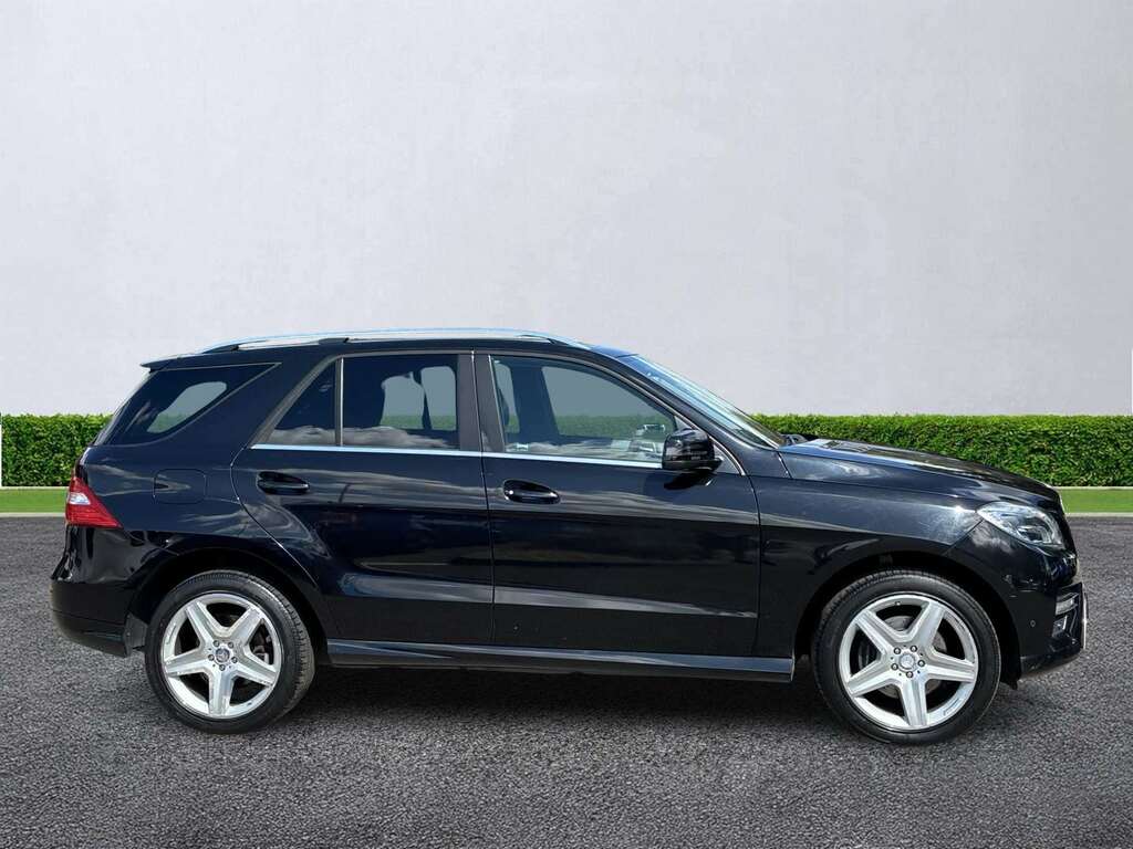 Mercedes-Benz M Class Ml350 Cdi Bluetec Amg Line Black #3