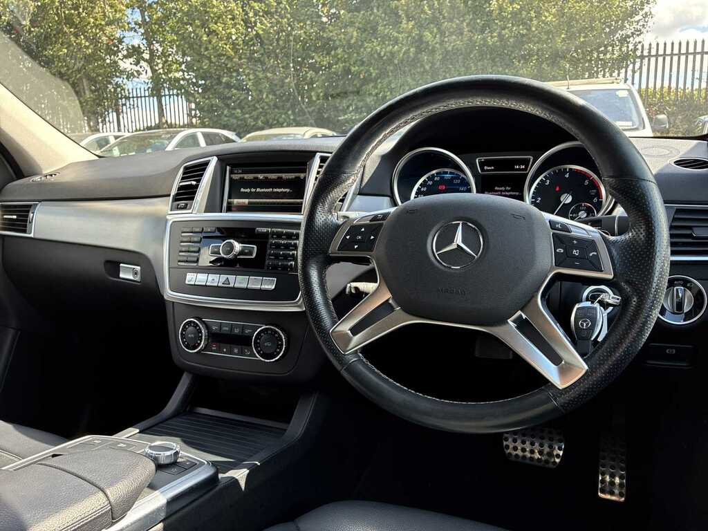 Mercedes-Benz M Class 3.0 Ml350 V6 Bluetec Amg Line Premium Plus Suv Grey #14
