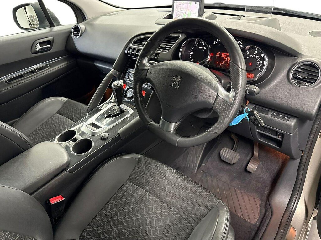 Peugeot 3008  Silver #15