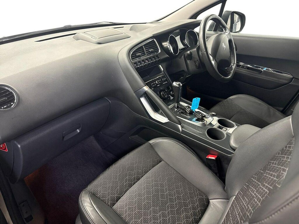 Peugeot 3008  Silver #7