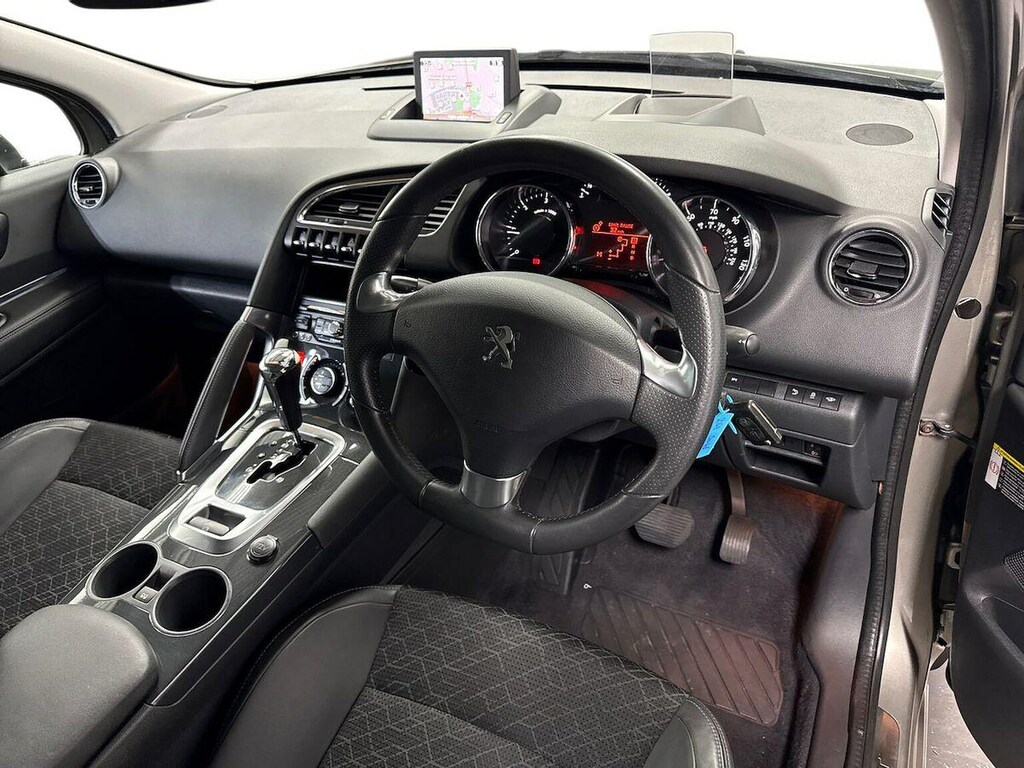 Peugeot 3008  Silver #8