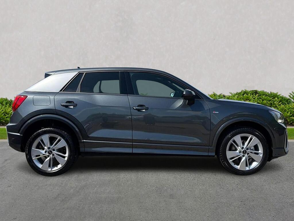 Audi Q2 35 Tfsi S Line S Tronic Grey #3