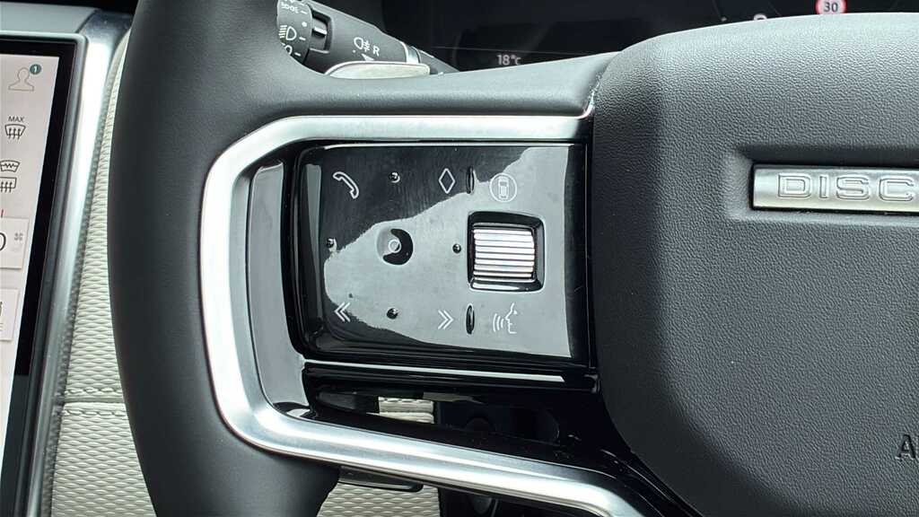 Land Rover Discovery Sport 2.0 D165 Dynamic Se Black #26