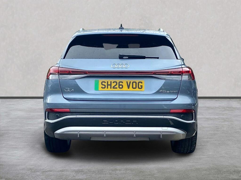 Audi Q4 E Tron 40 S Line Suv 63Kwh 204 Ps Blue #4