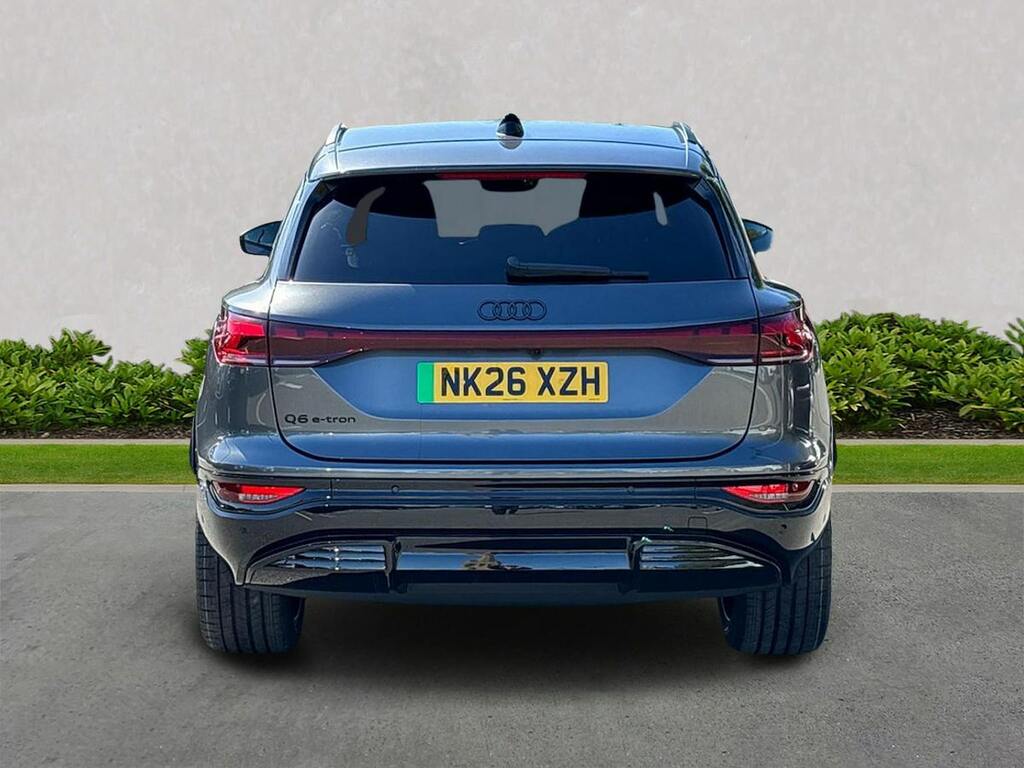 Audi Q6 E-Tron 100Kwh Performance Black Edition Suv Grey #4