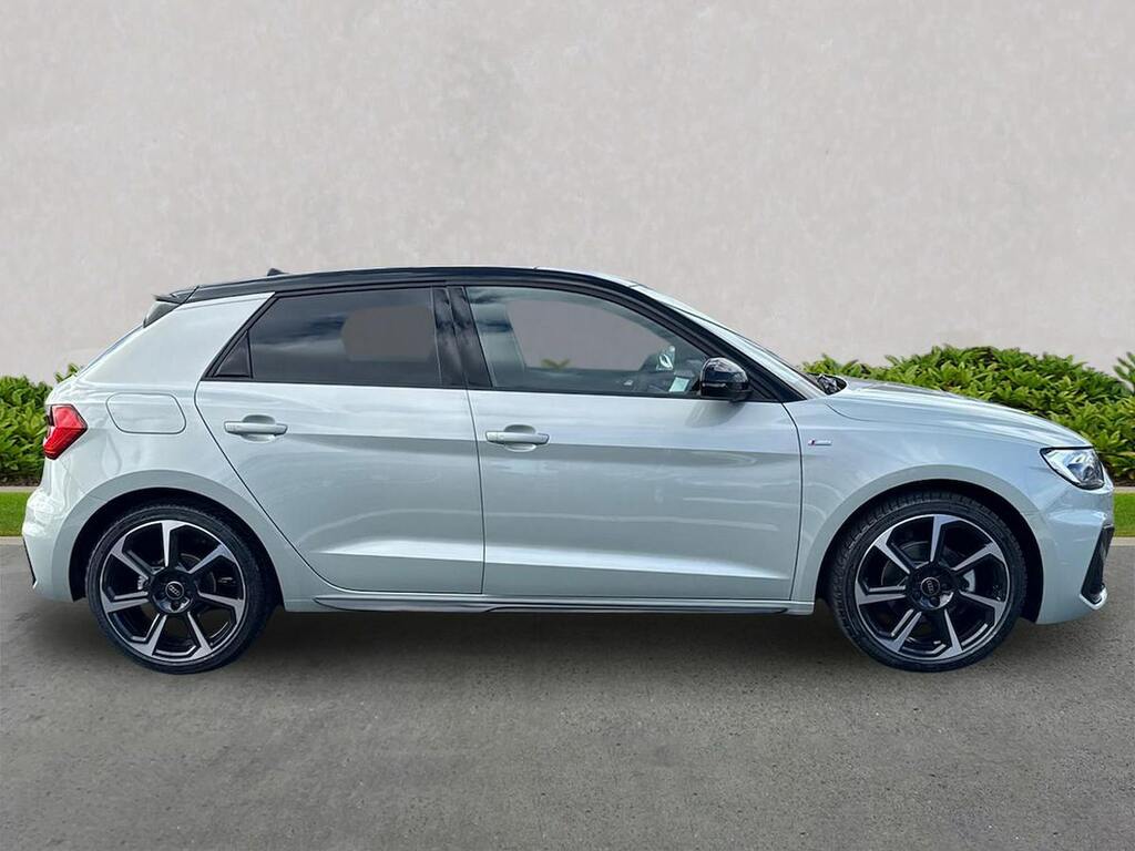 Audi A1 30 Tfsi Black Edition Silver #3