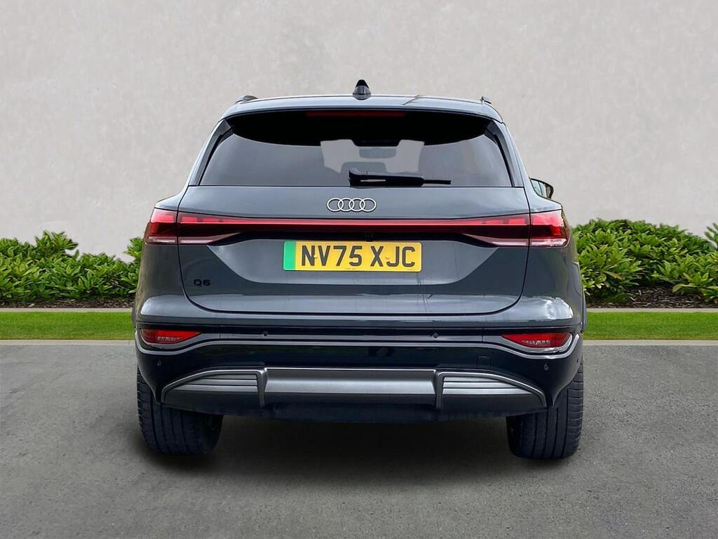 Audi Q6 E-Tron 225Kw Performance 100Kwh S Line Sv Grey #4