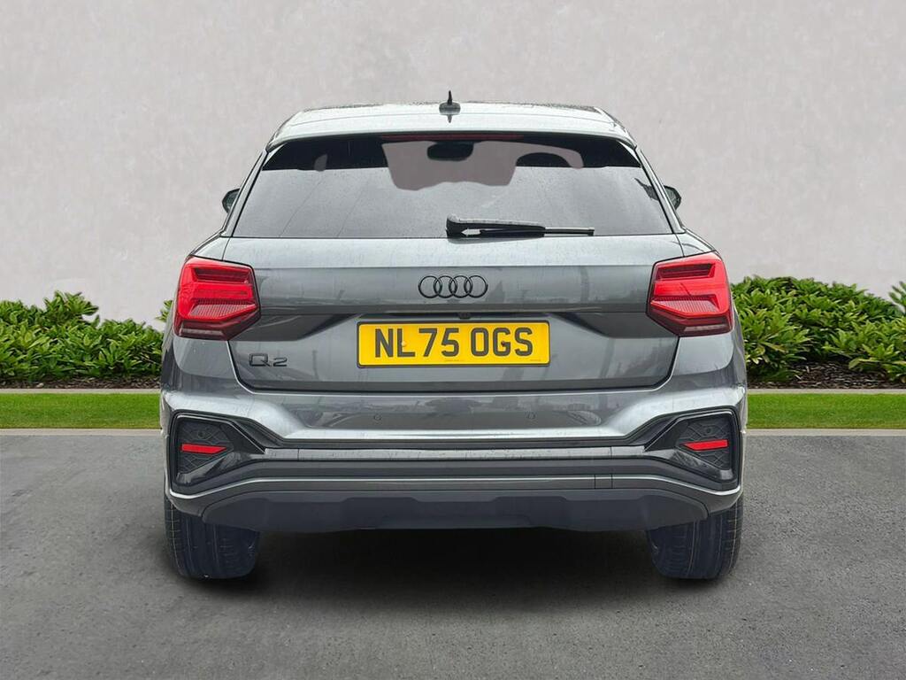 Audi Q2 1.5 Tfsi Cod 35 Black Edition Suv S Tro Grey #4