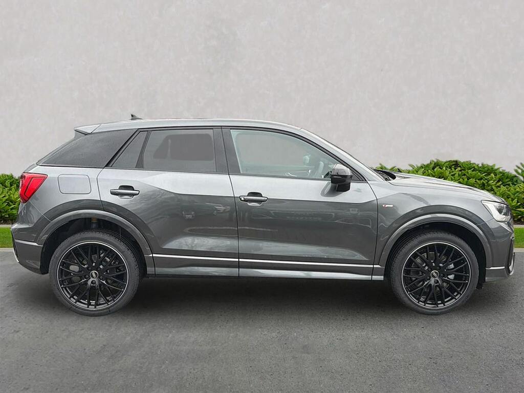 Audi Q2 1.5 Tfsi Cod 35 Black Edition Suv S Tro Grey #3