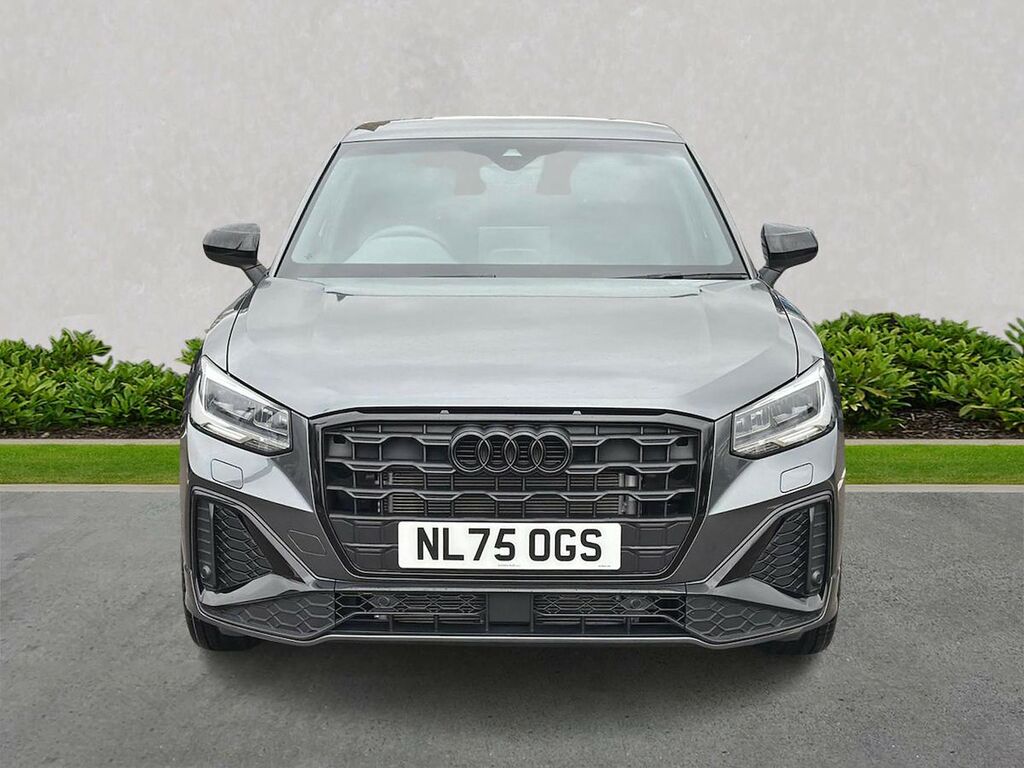 Audi Q2 1.5 Tfsi Cod 35 Black Edition Suv S Tro Grey #5