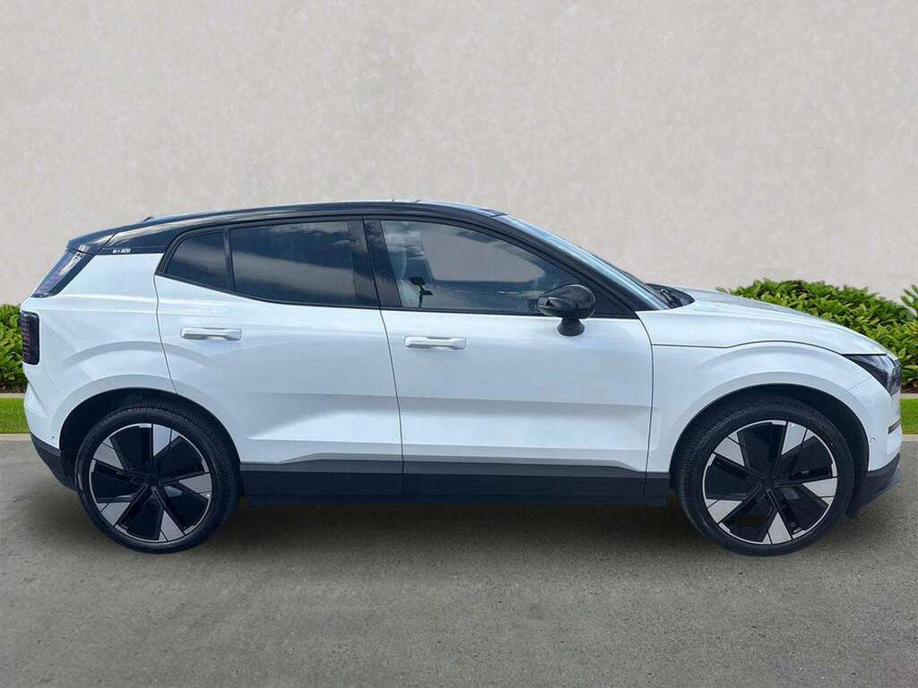 Volvo EX30 200Kw Sm Extended Range Ultra 69Kwh White #3
