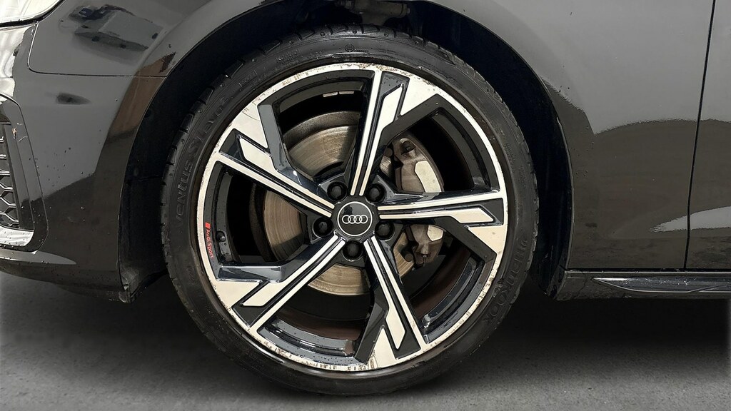 Audi A4 Avant 40 Tfsi 204 Black Edition S Tronic Black #4