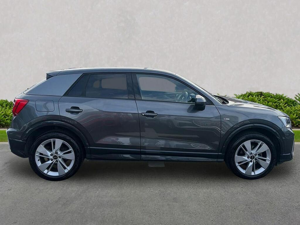 Audi Q2 35 Tfsi S Line Grey #3