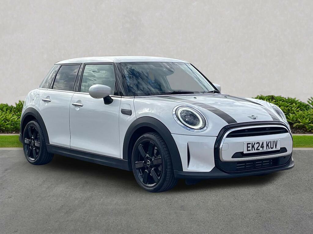 Mini Hatch 1.5 Cooper Classic Hatchback Eur White