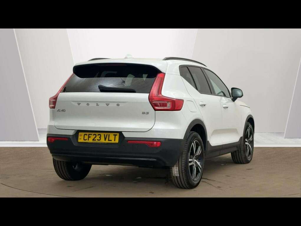 Volvo XC40 2.0 B3p Plus Dark White #3