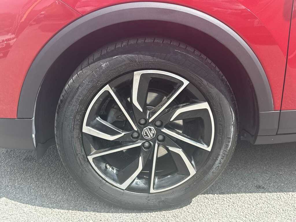 MG ZS 1.5 Vti-tech Exclusive Red #6