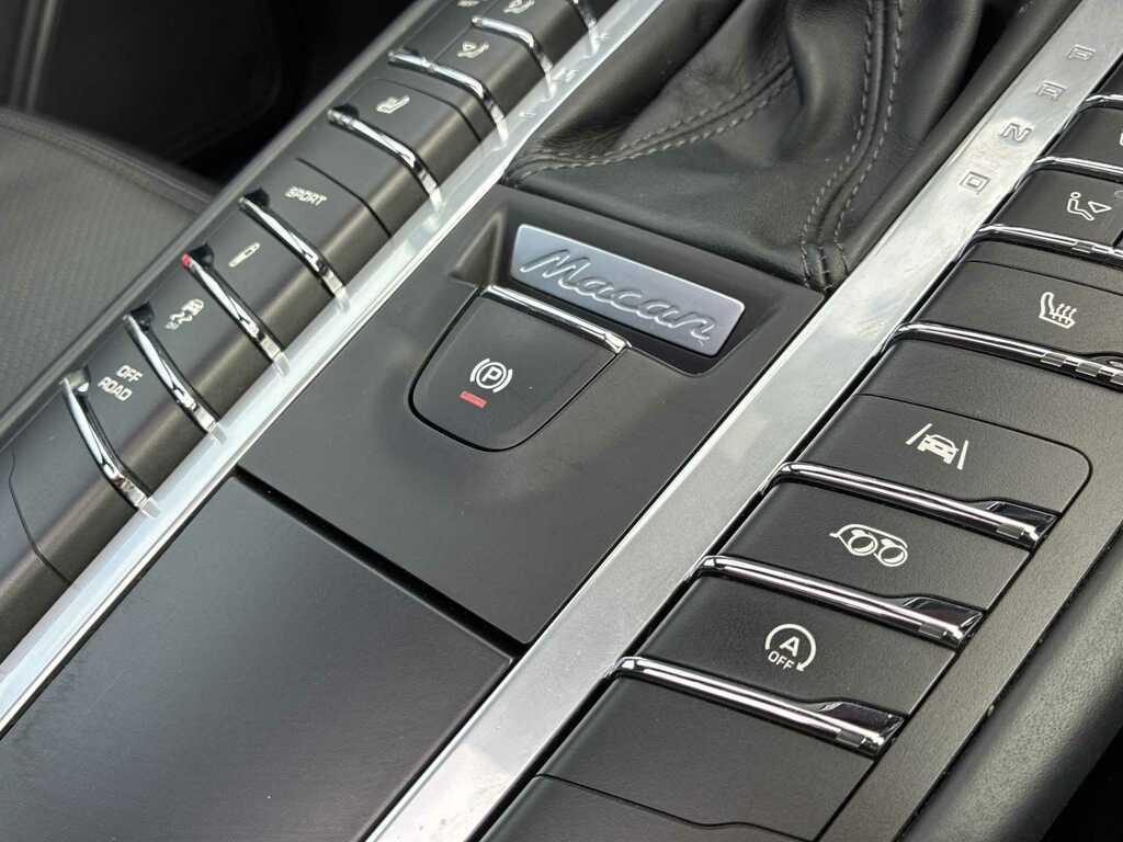 Porsche Macan 2021 2.0T Suv Pdk 4Wd Euro 6 Ss 245 Black #36