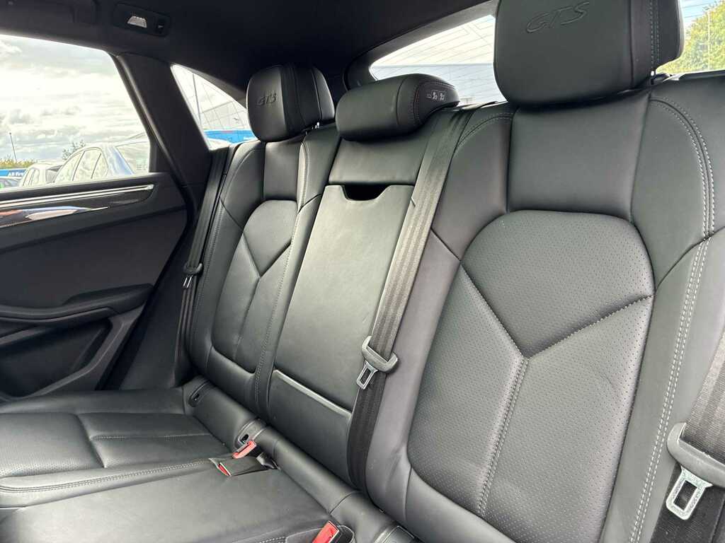 Porsche Macan 2021 2.0T Suv Pdk 4Wd Euro 6 Ss 245 Black #15