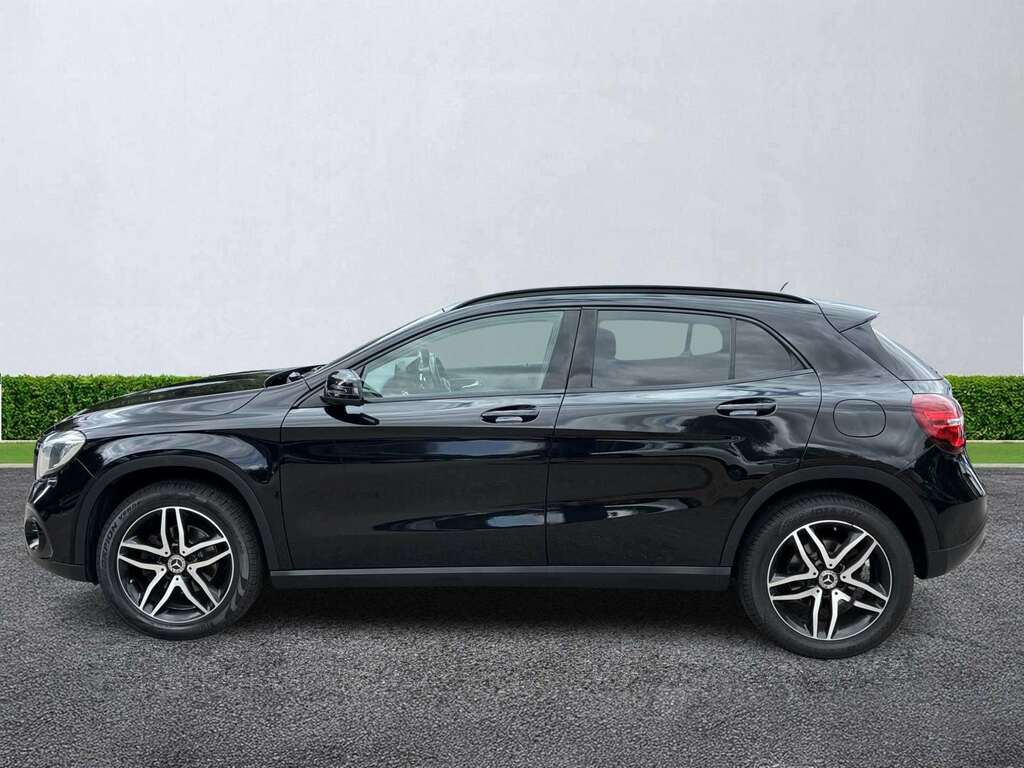 Mercedes-Benz GLA Class Mercedes-benz Gla Urban Edition Black #18