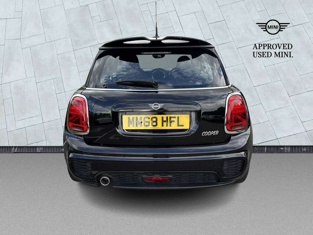 Mini Hatch 1.5 Cooper Sport Ii Black #4