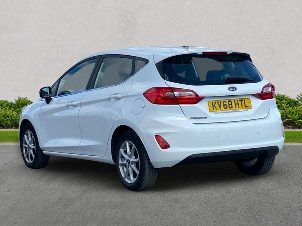 Ford Fiesta 1.1 Ti-vct Zetec Hatchback Euro White #2