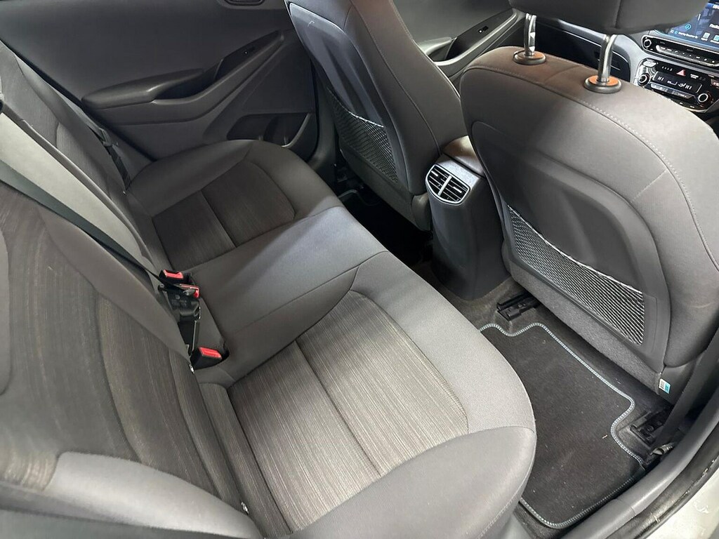 Hyundai Ioniq Premium White #16