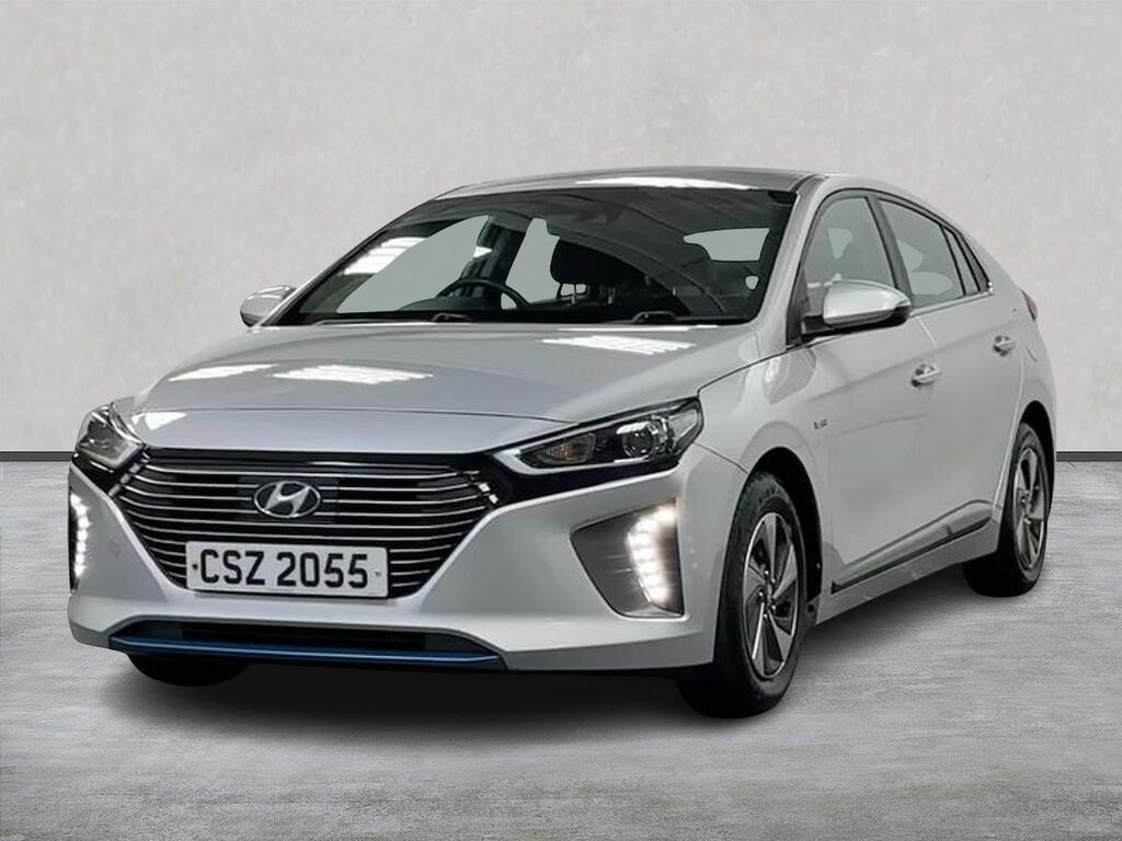 Hyundai Ioniq Premium White #20