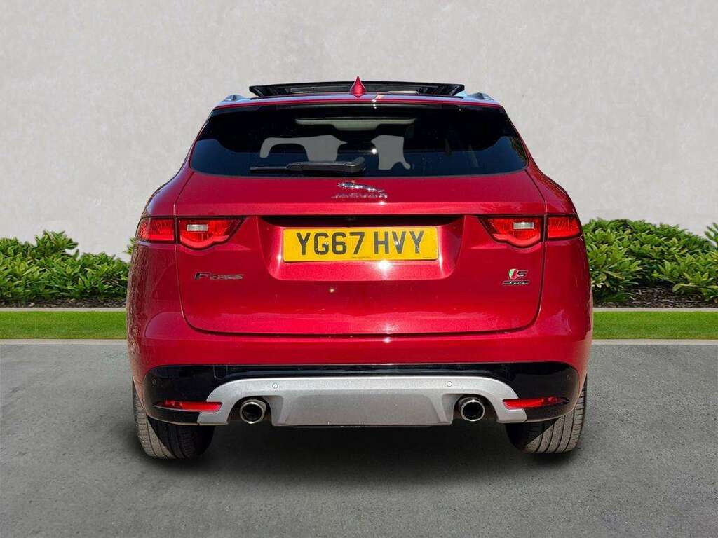 Jaguar F-Pace 3.0 Supercharged V6 S Awd Red #4