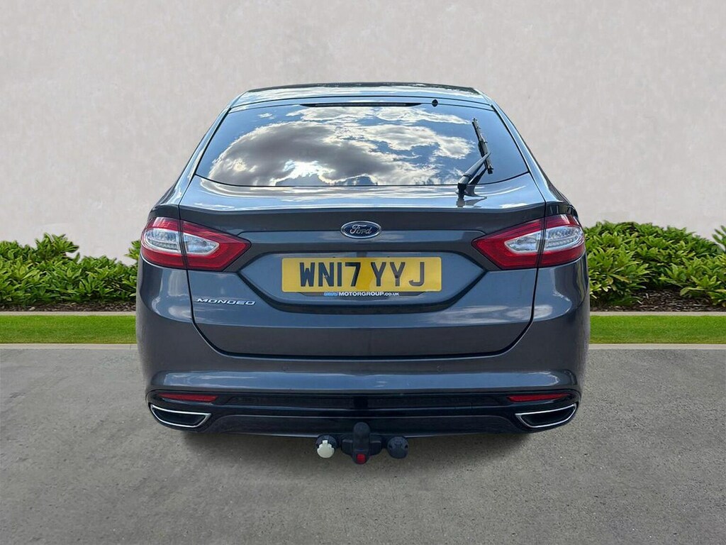 Ford Mondeo 2.0 Tdci Titanium Hatchback Euro Black #4