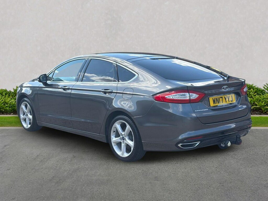 Ford Mondeo 2.0 Tdci Titanium Hatchback Euro Black #2