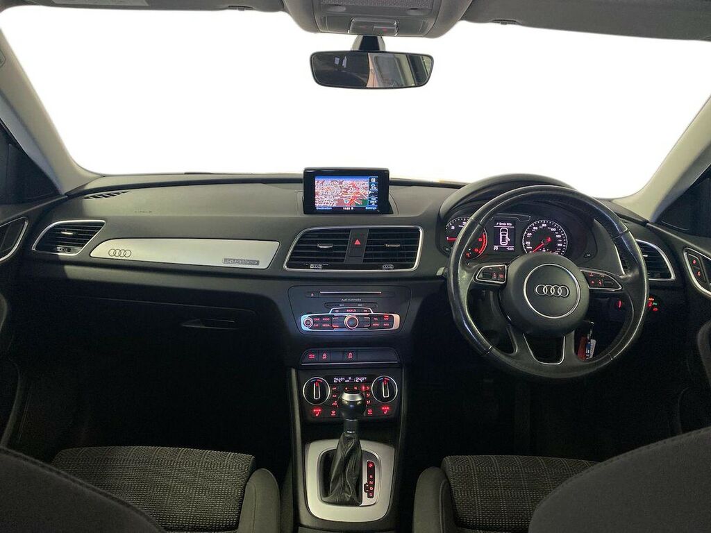 Audi Q3 Black Edition 2.0 Tfsi Quattro 180 Ps S Tronic White #8
