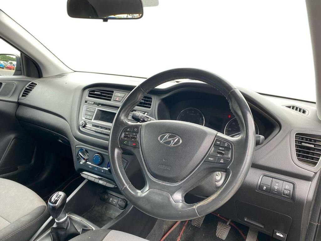 Hyundai I20 1.4 Crdi Sport White #15
