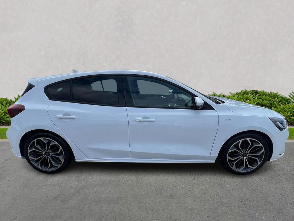 Ford Focus 1.0 Ecoboost Hybrid Mhev 155 St-line X Ed YO26AOT White #3