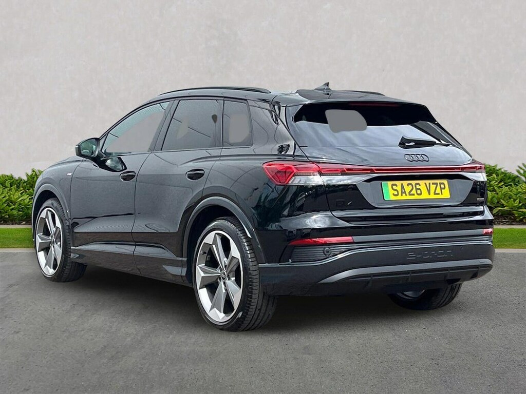 Audi Q4 E Tron 210Kw 45 82Kwh Black Edition Black #2