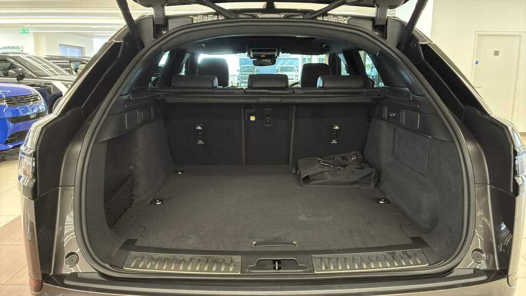 Land Rover Range Rover Velar 2.0 D200 Mhev Belgravia Edition Suv Aut Black #10