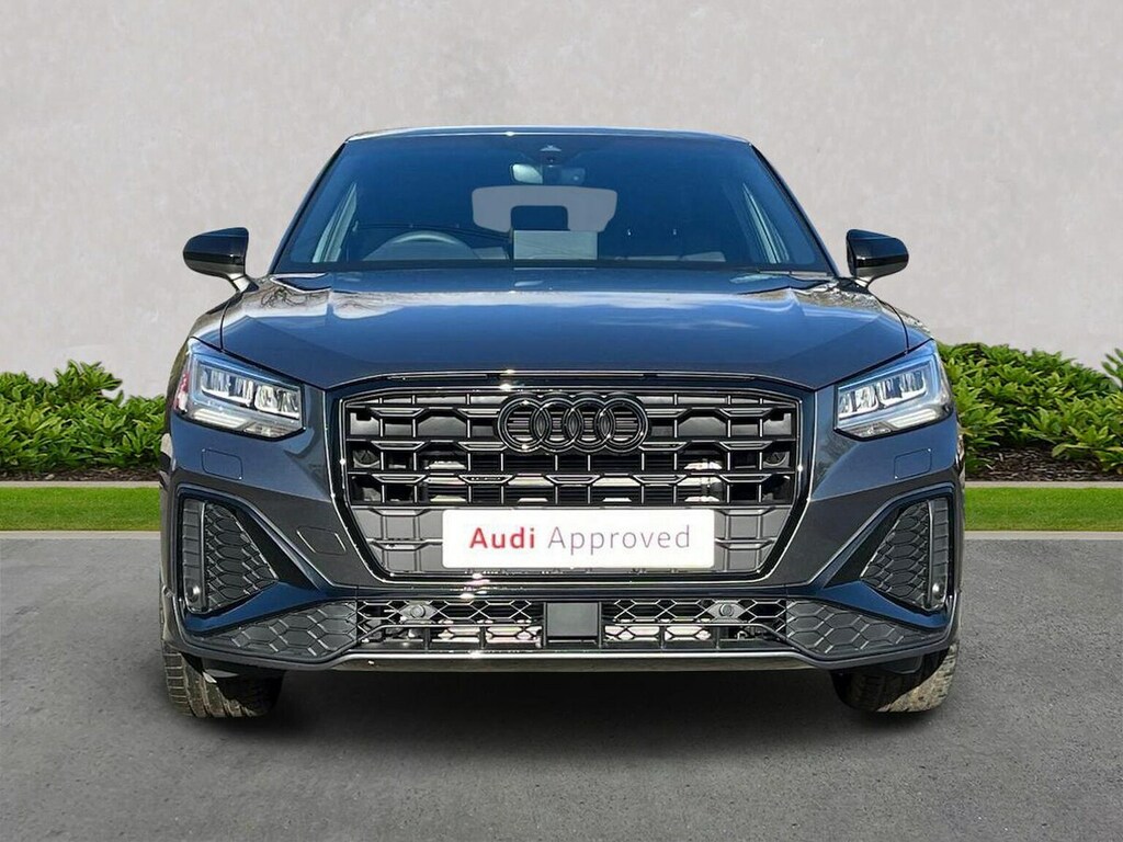 Audi Q2 35 Tfsi Black Edition S Tronic Grey #5